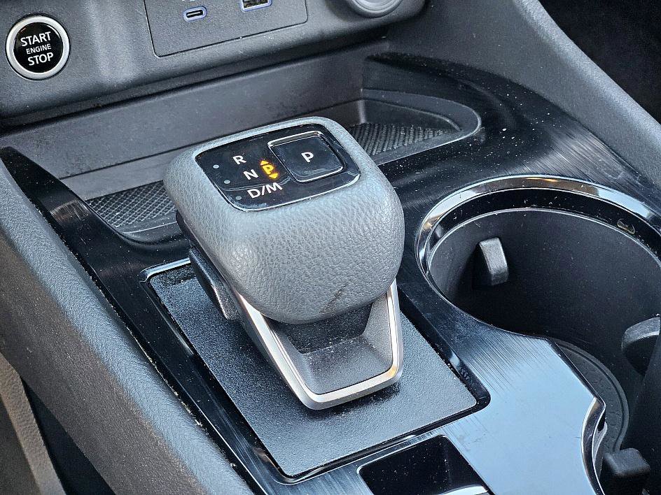 2023 Nissan Rogue S photo 21