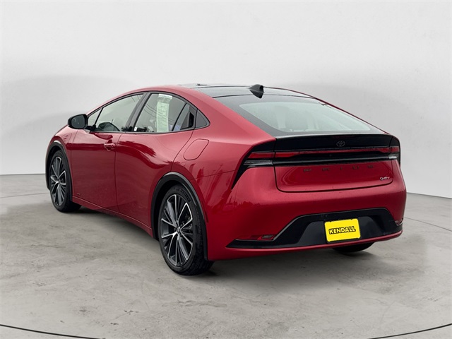 2023 Toyota Prius XLE photo 3