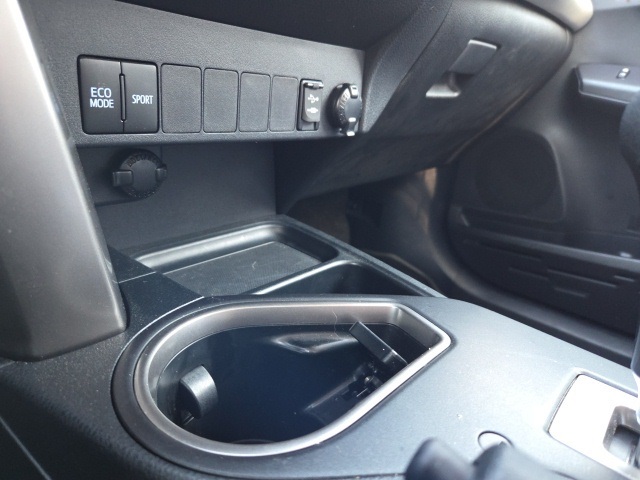 2018 Toyota RAV4 XLE photo 20