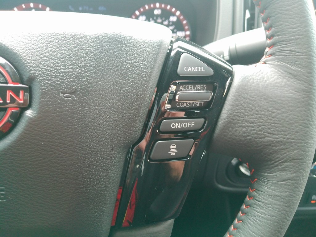 2025 Nissan Frontier Crew Cab PRO-4X photo 26
