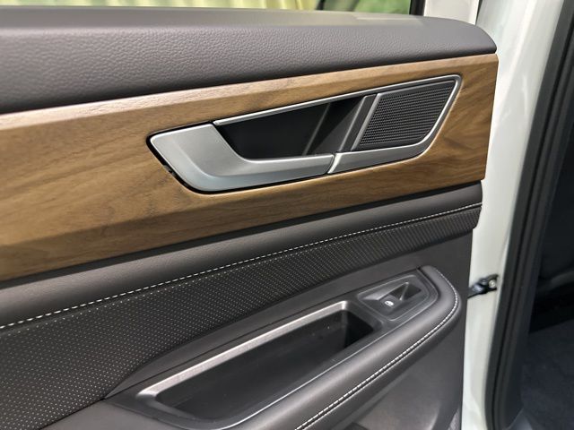 2026 Volkswagen Atlas SE photo 26