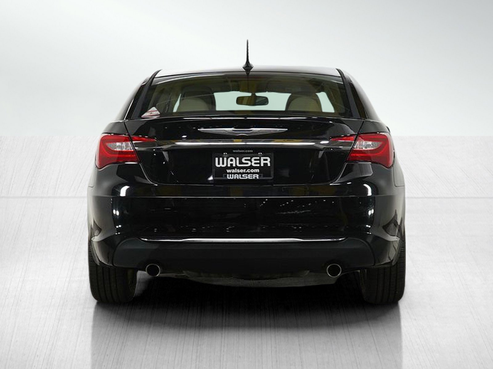 2013 Chrysler 200 Limited photo 4