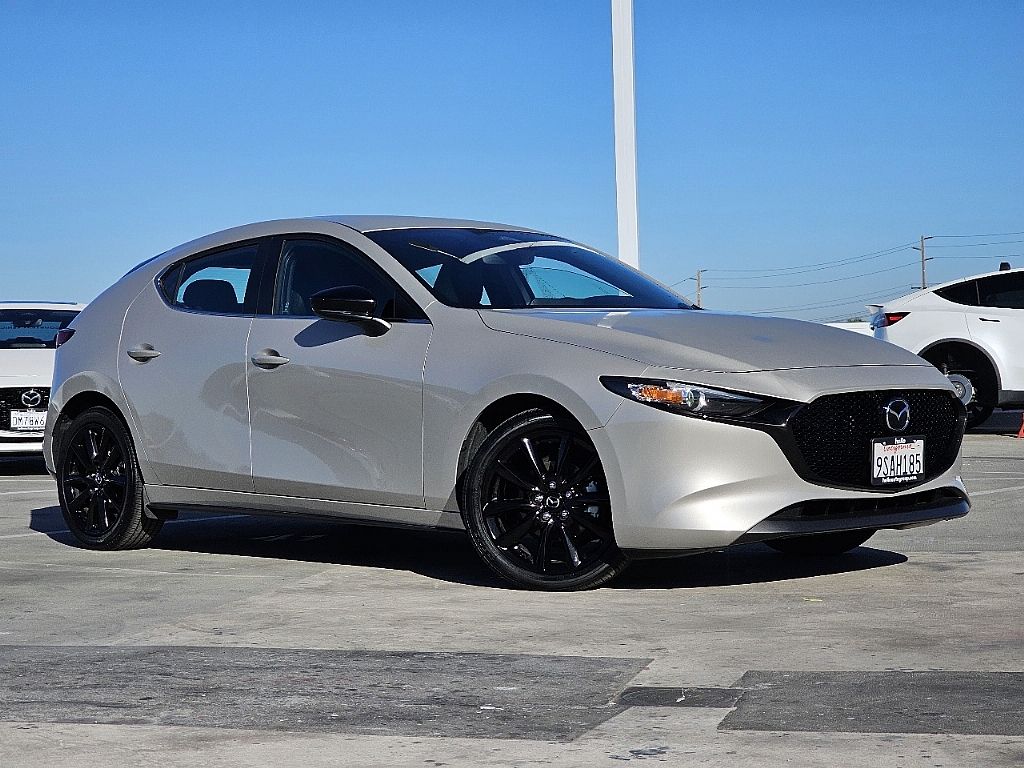 2025 Mazda Mazda3 2.5 Select Sport photo 2