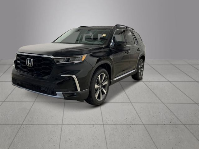 2025 Honda Pilot Touring's photo