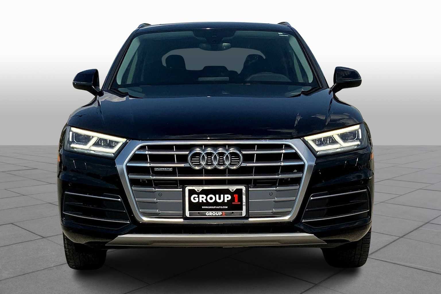 2019 Audi Q5 Premium Plus photo 2