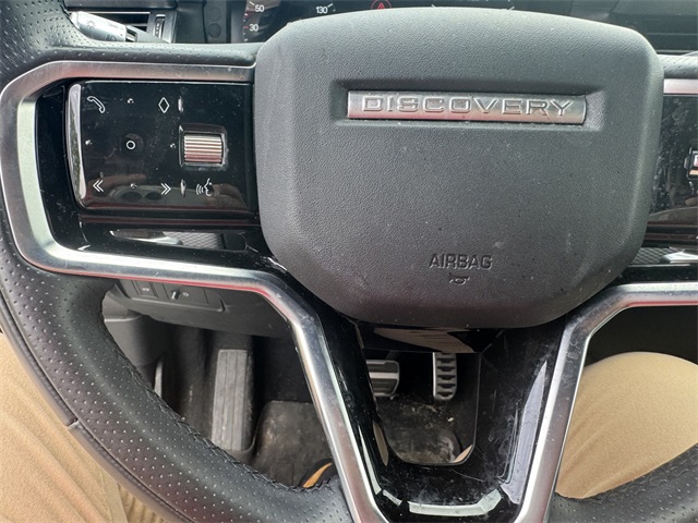 2022 Land Rover Discovery Sport SE R-Dynamic photo 19