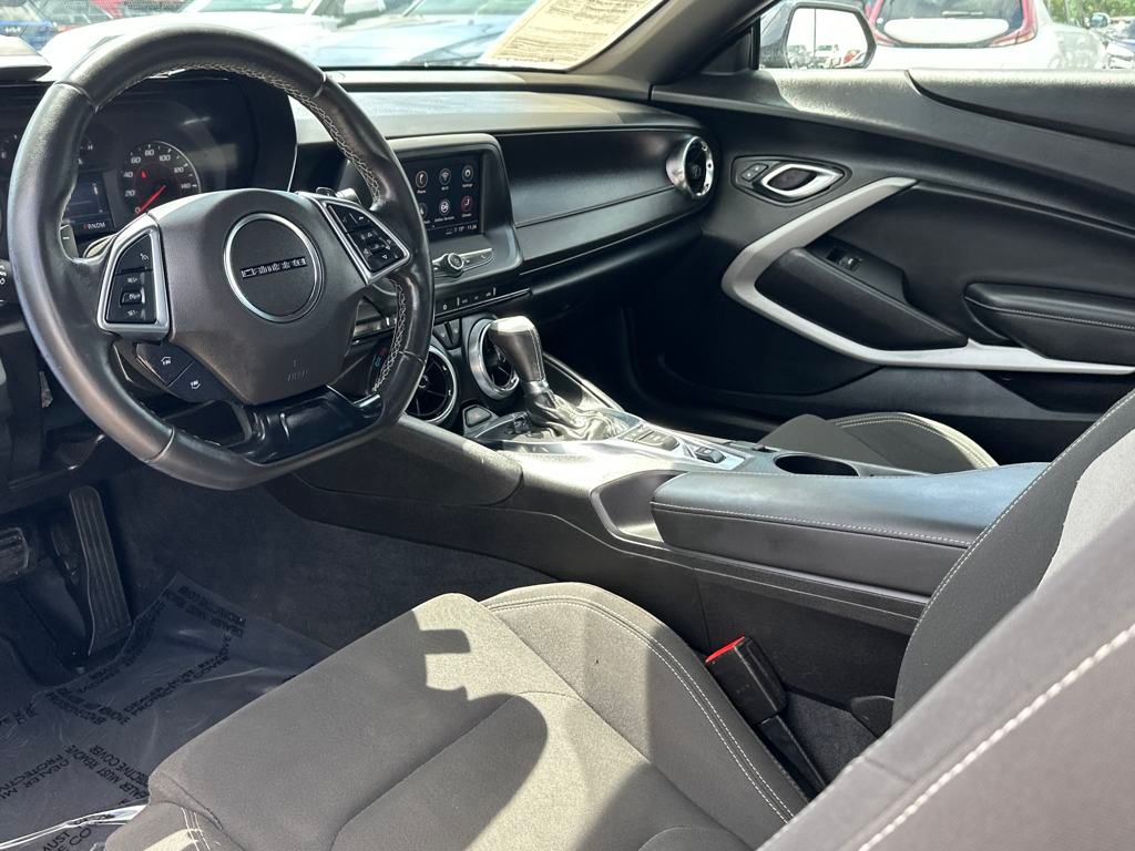 2021 Chevrolet Camaro 1LT photo 9