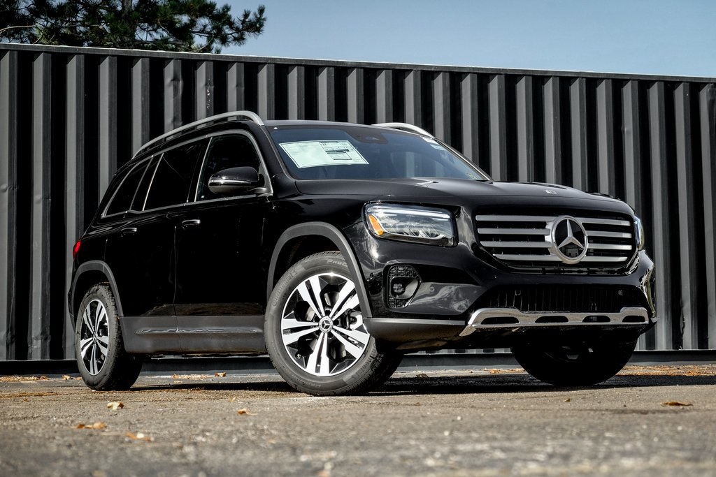 2026 Mercedes-Benz GLB GLB 250's photo