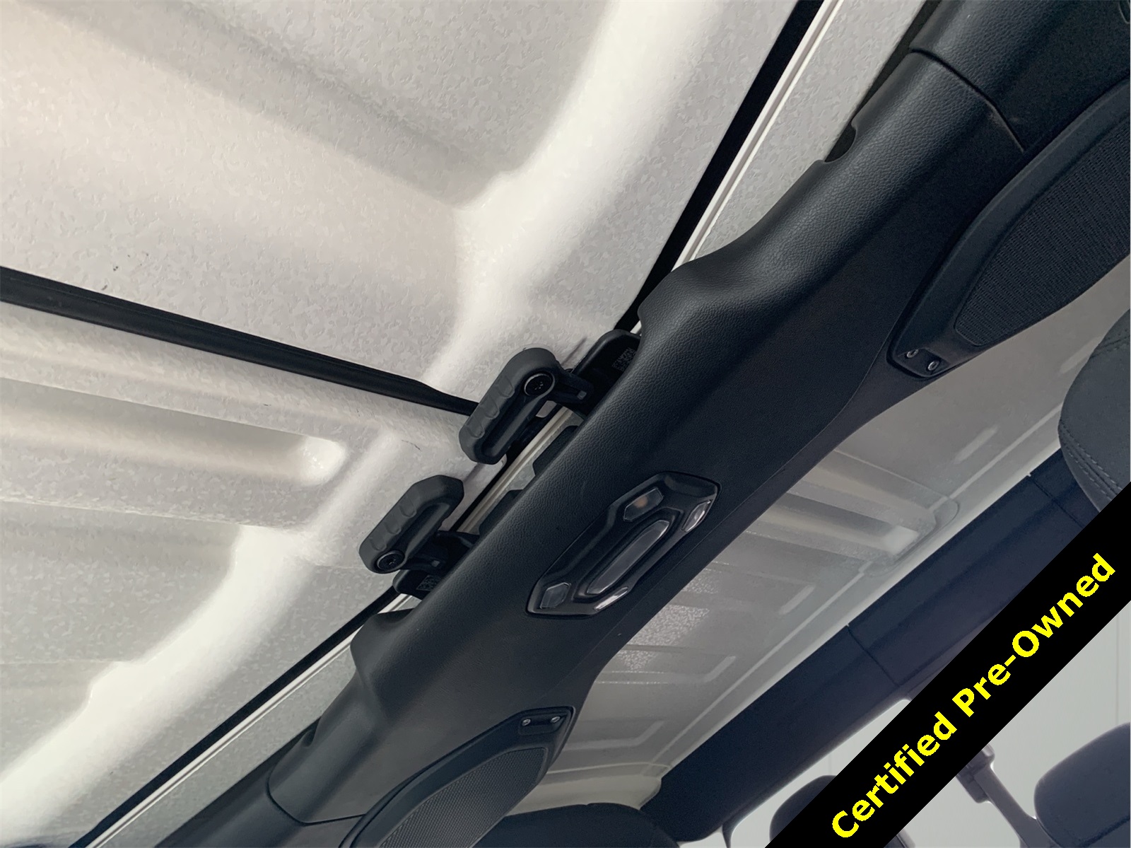 2023 Jeep Gladiator Sport photo 23