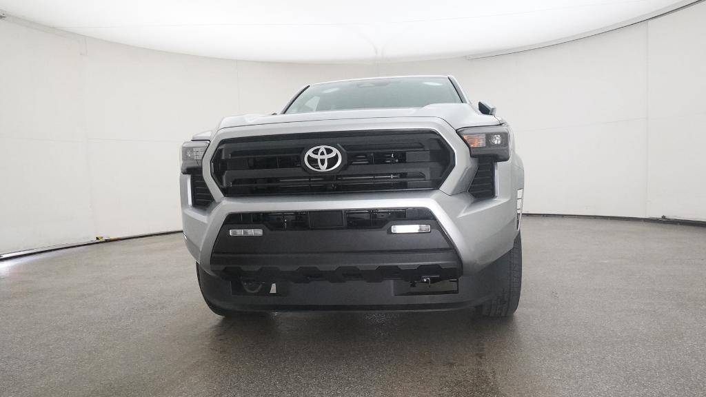 2025 Toyota Tacoma SR5 4x4 Double Cab photo 3