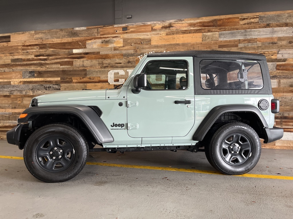 2023 Jeep Wrangler Sport photo 3