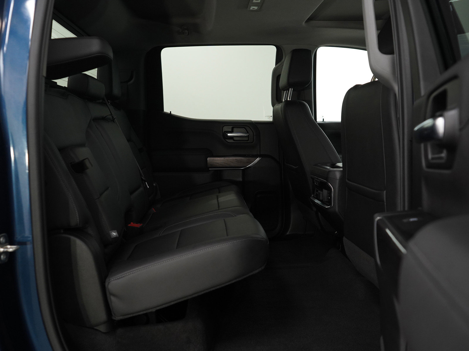 2019 Chevrolet Silverado 1500 LTZ photo 9