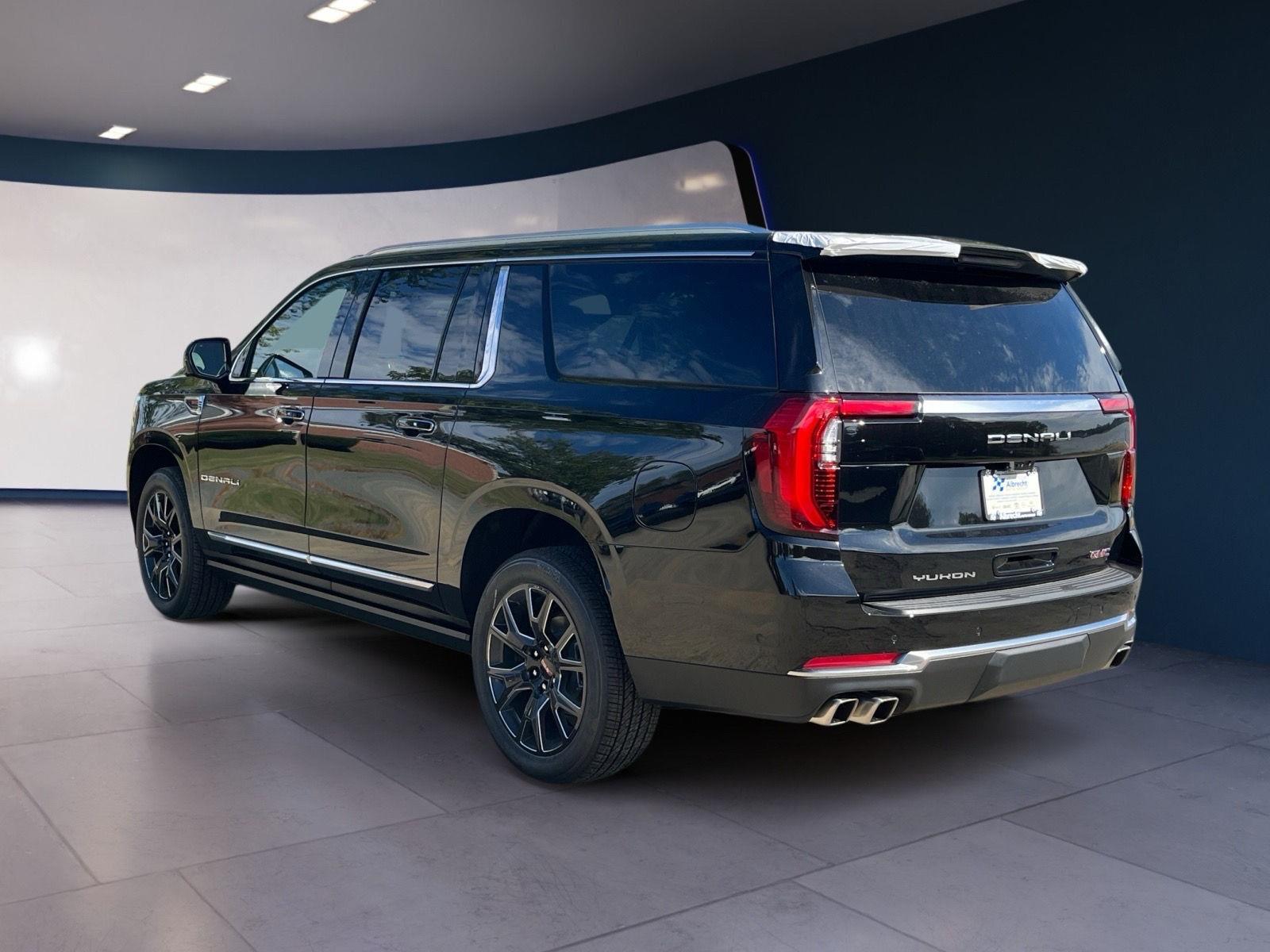 2025 Gmc Yukon XL Denali photo 2