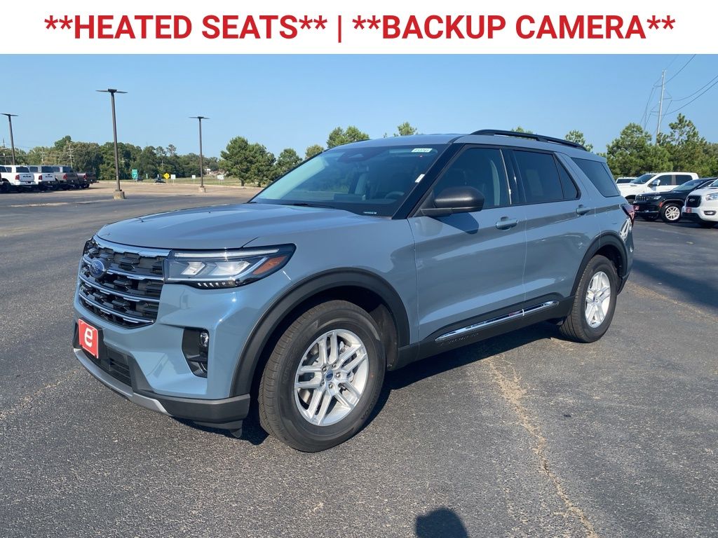 2025 Ford Explorer photo 3