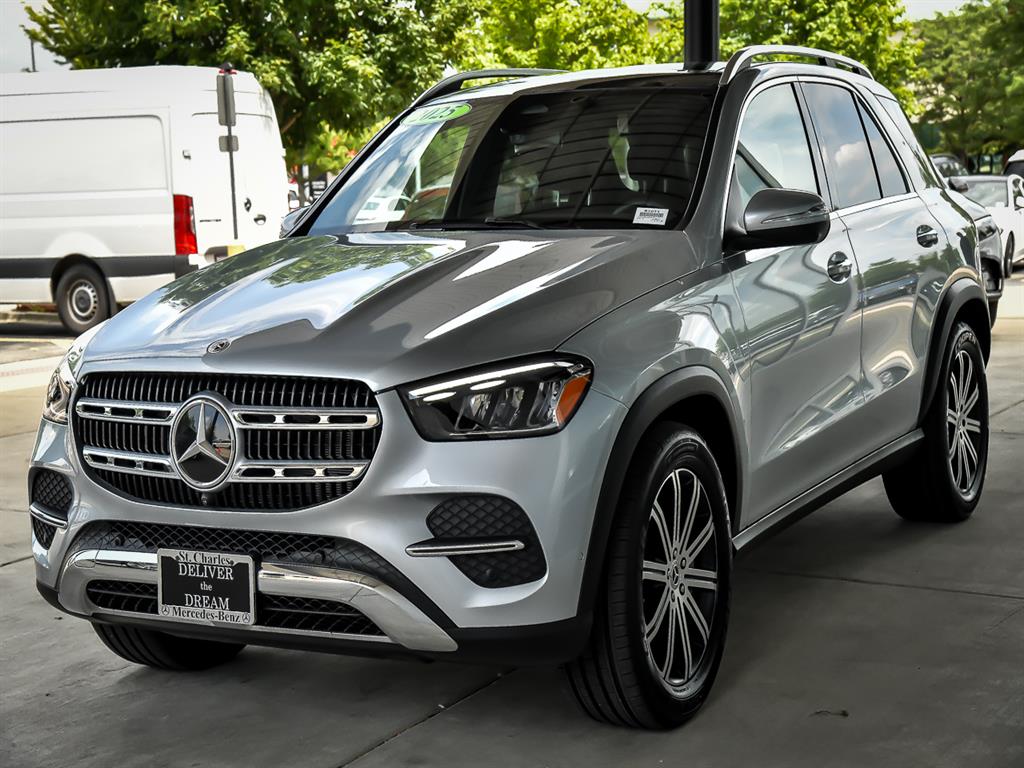 2025 Mercedes Benz GLE 450 4MATIC photo 3