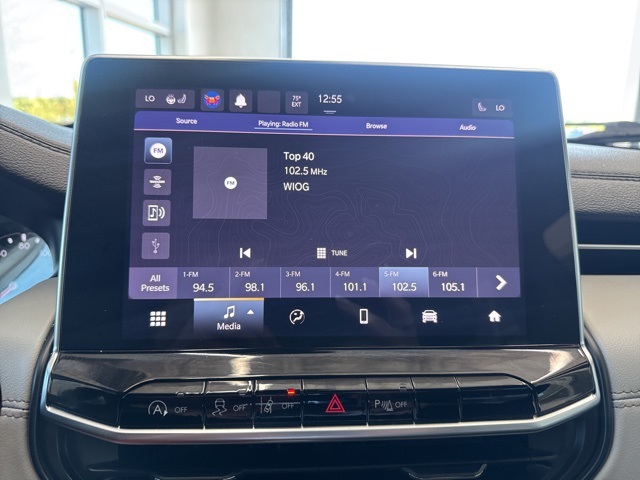 2023 Jeep Compass Limited photo 18