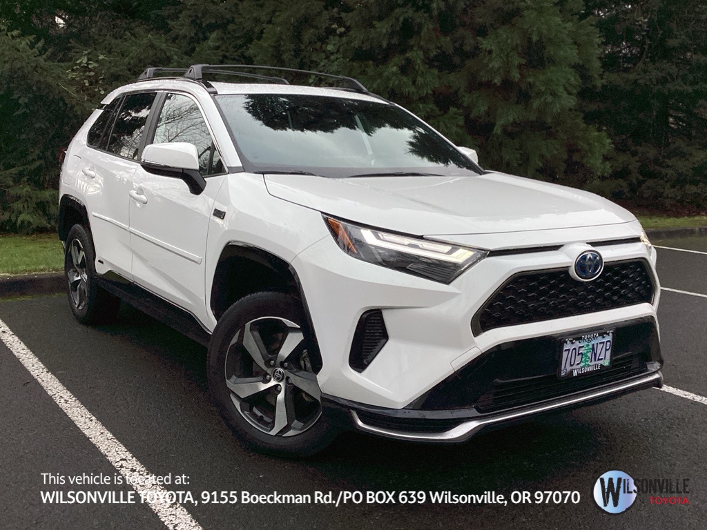 2024 Toyota RAV4 SE's photo