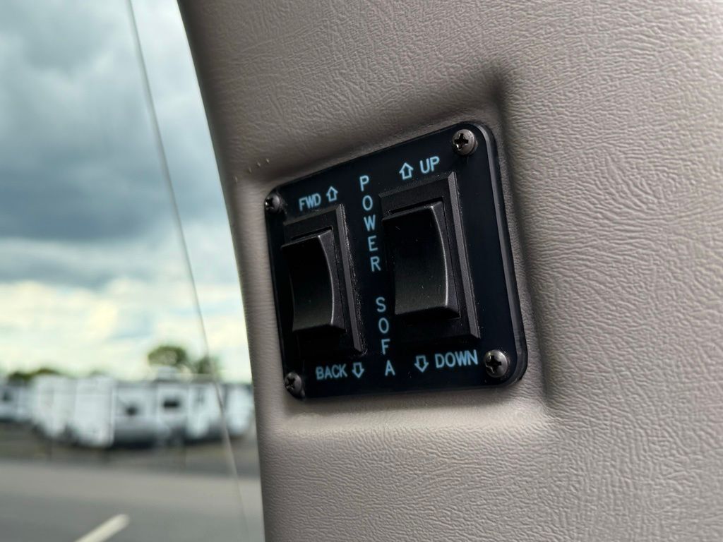 2019 Gmc Savana photo 3