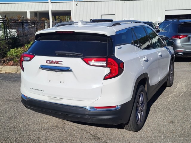 2023 Gmc Terrain SLT photo 2