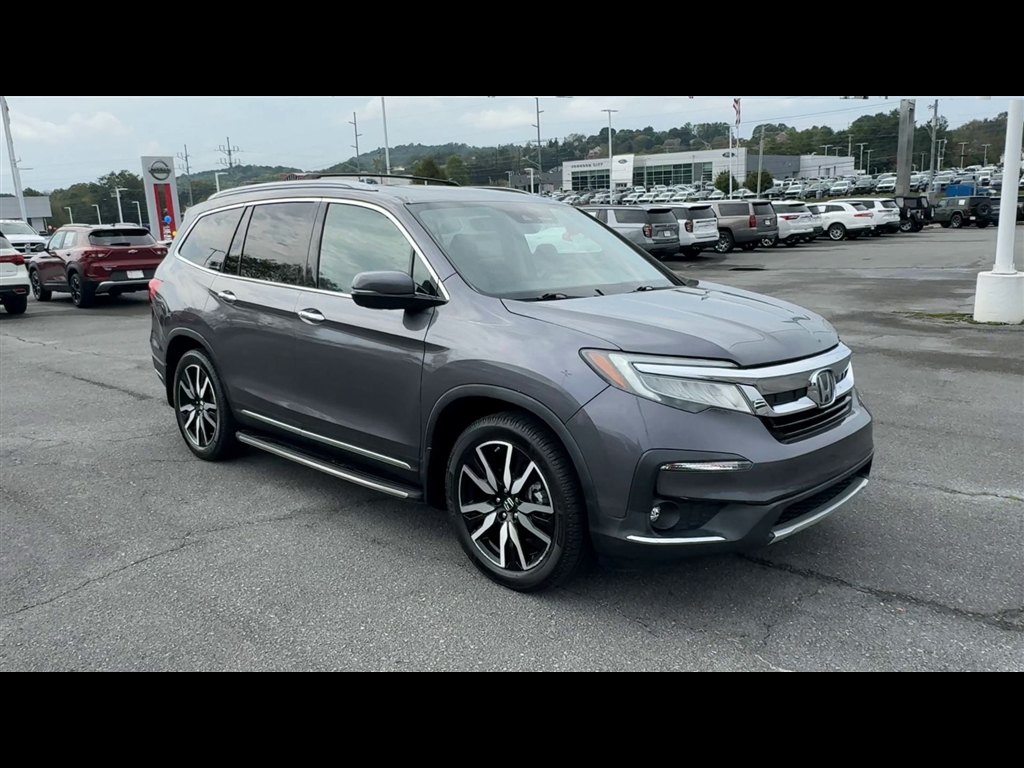 2019 Honda Pilot Touring photo 2