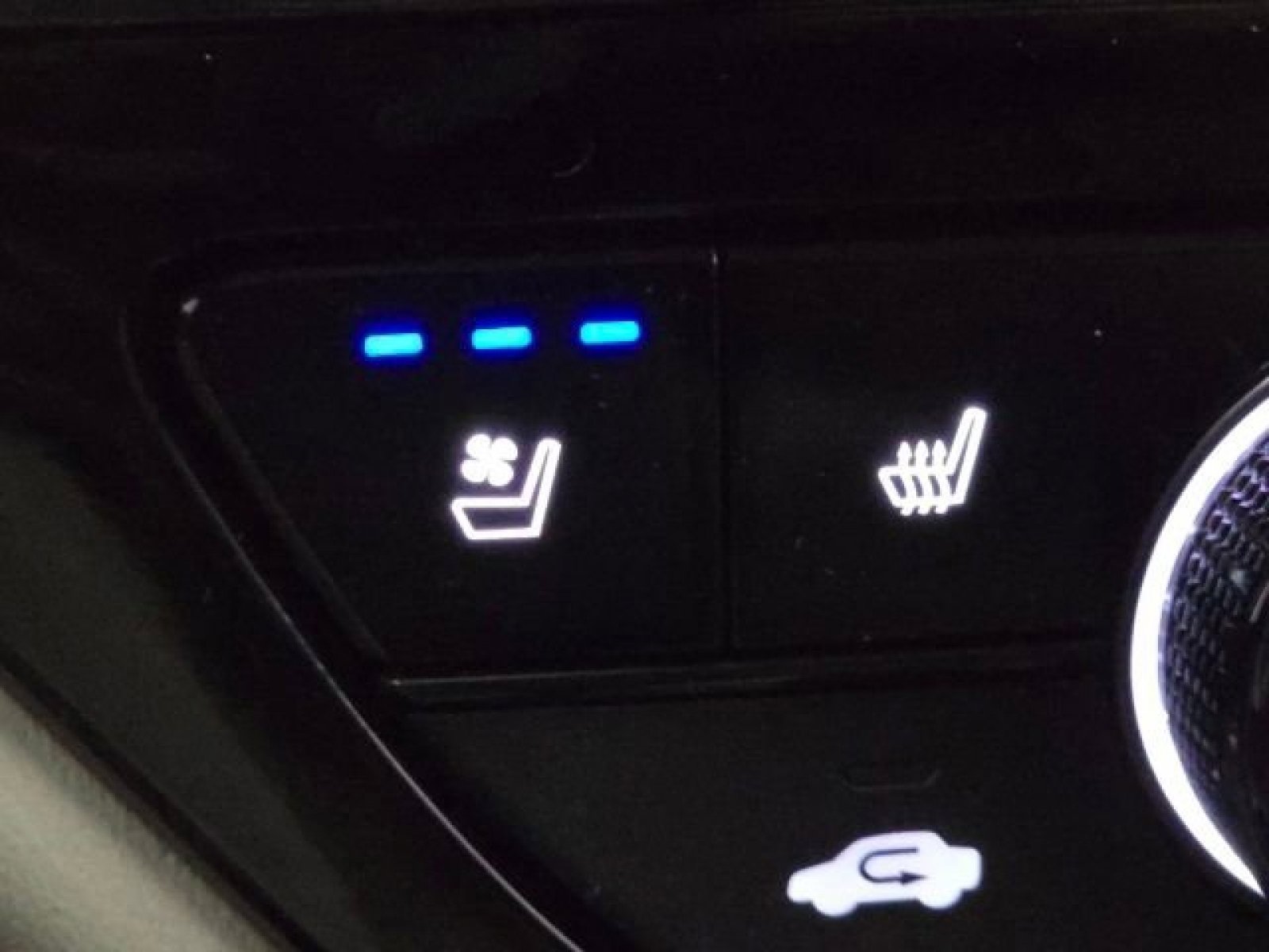 2025 Honda Accord Hybrid Touring photo 9