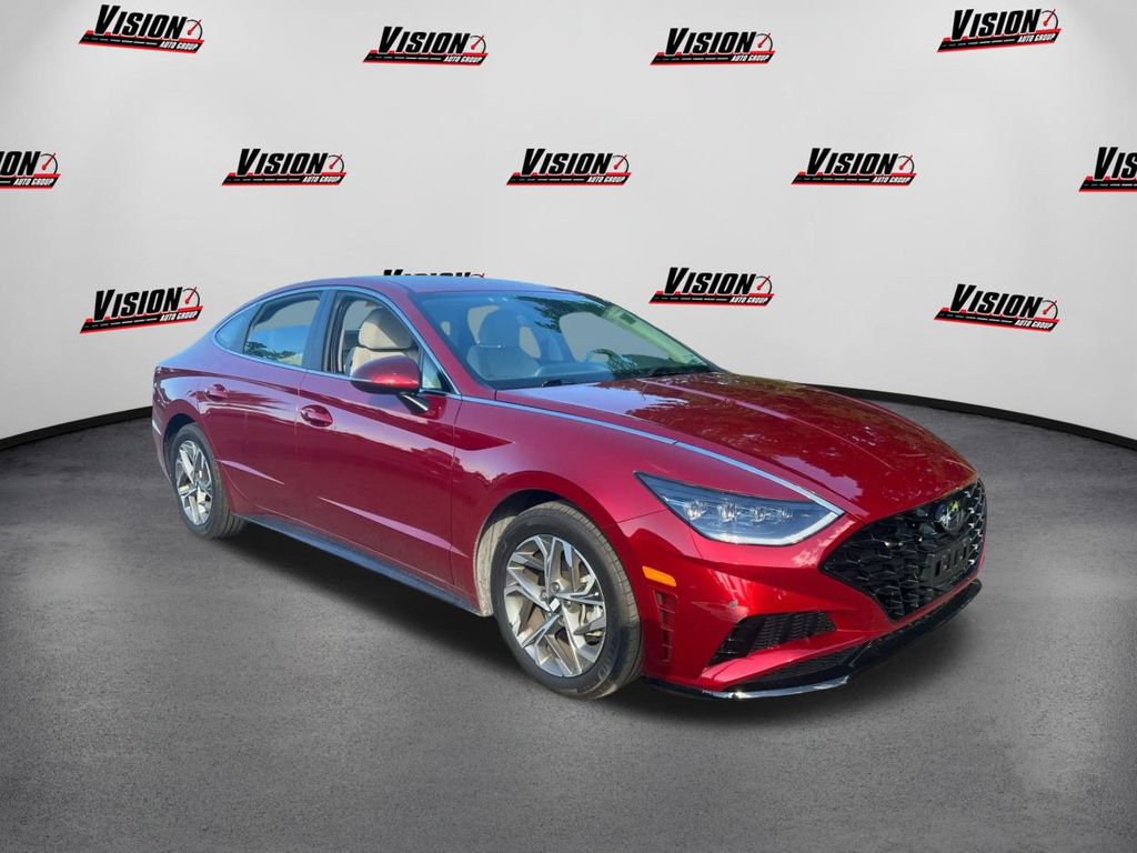2023 Hyundai Sonata SEL photo 3