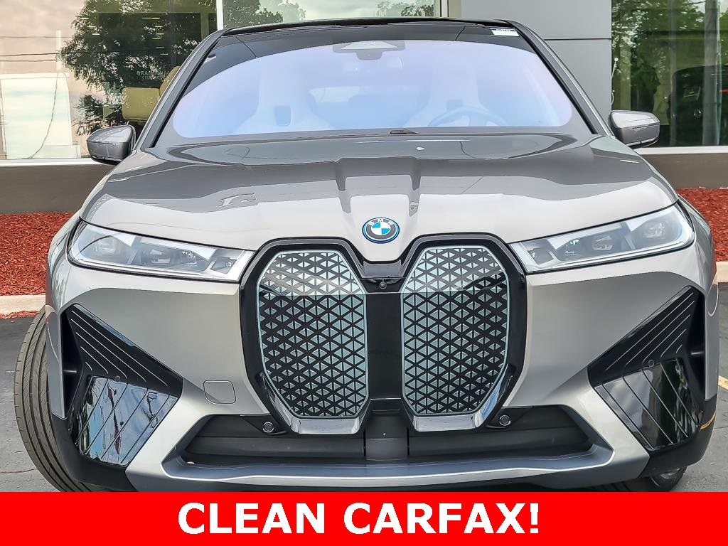 2024 BMW IX - Image 2