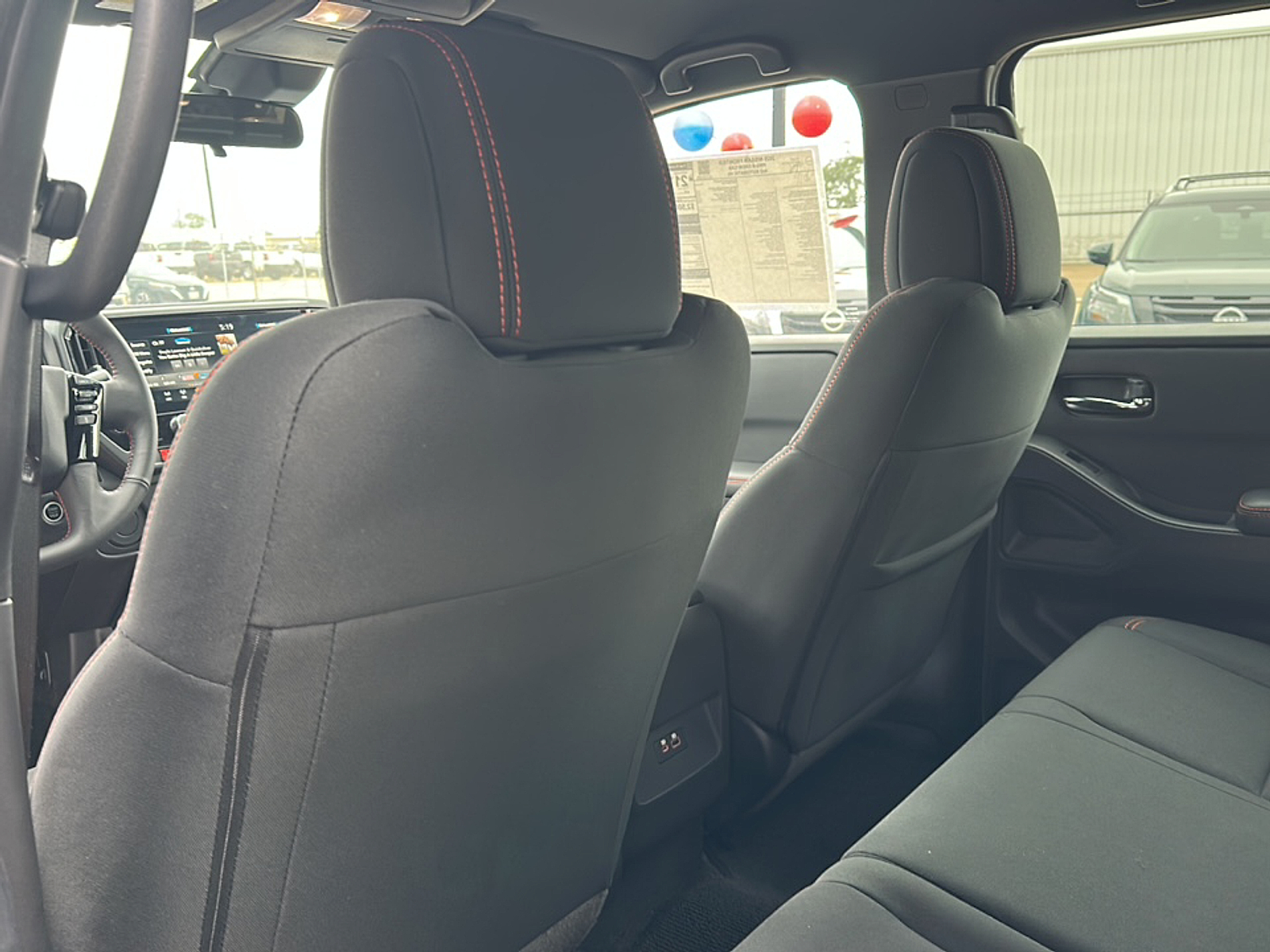 2025 Nissan Frontier PRO-X photo 7