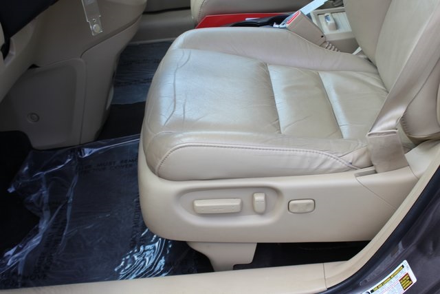 2010 Honda CR-V EX-L photo 18