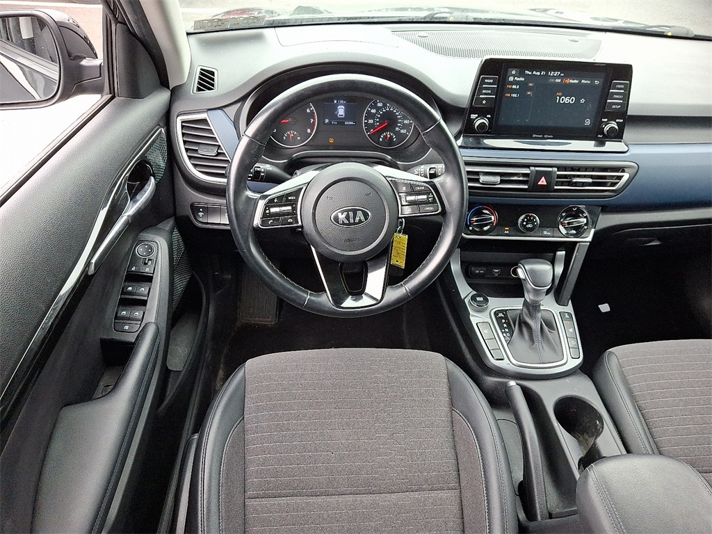 2021 Kia Seltos S photo 11
