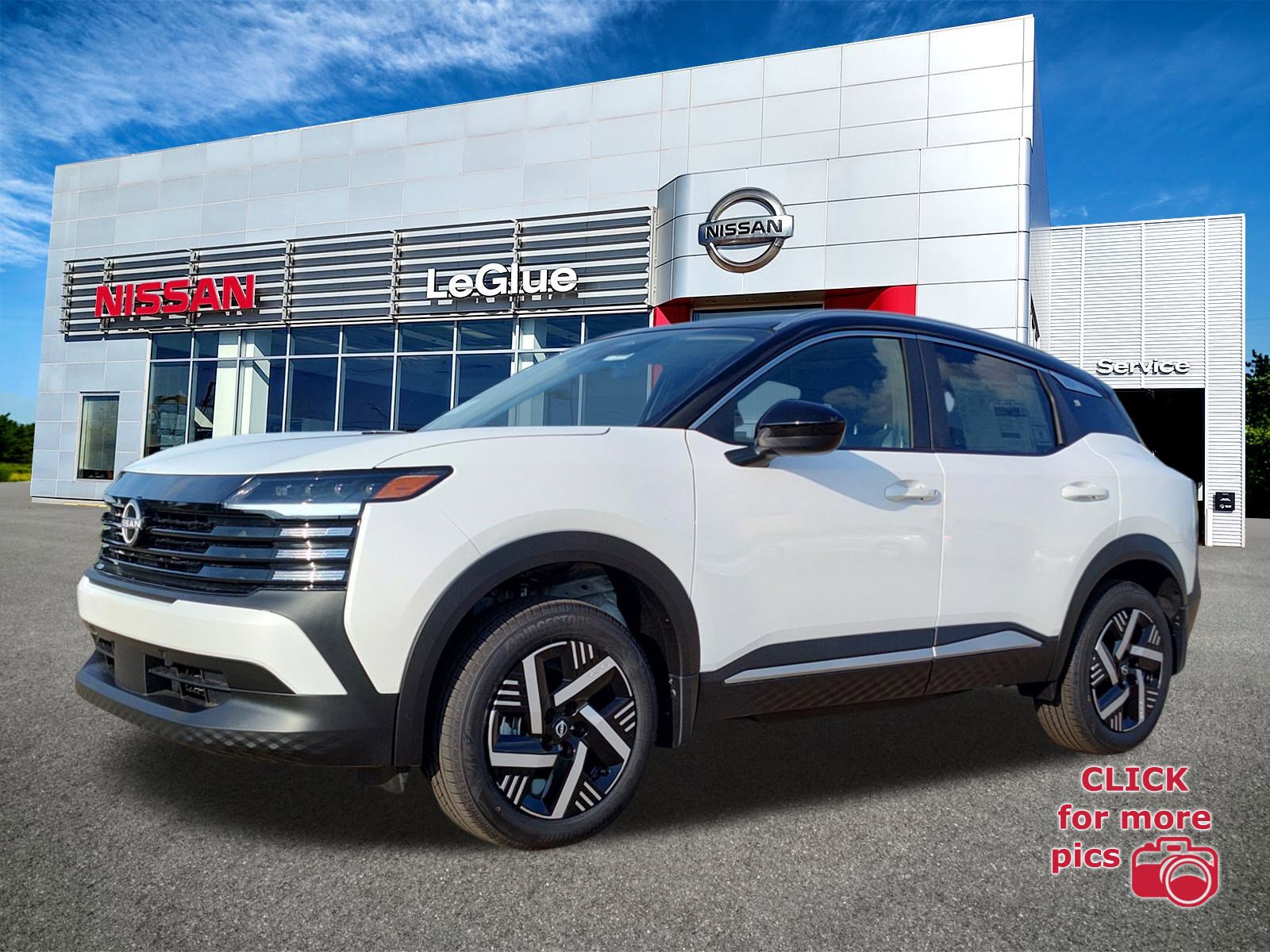 2026 Nissan KICKS SV's photo