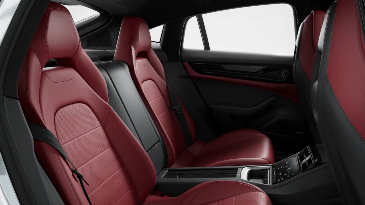 2026 Porsche Panamera 4 photo 11