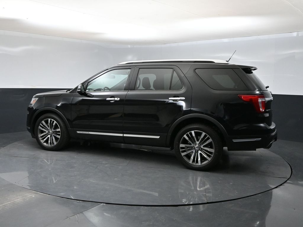 2018 Ford Explorer Platinum photo 4