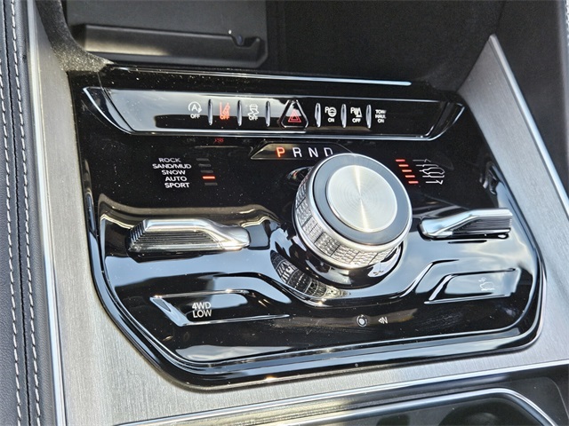 2025 Jeep Wagoneer Series II Overland photo 22