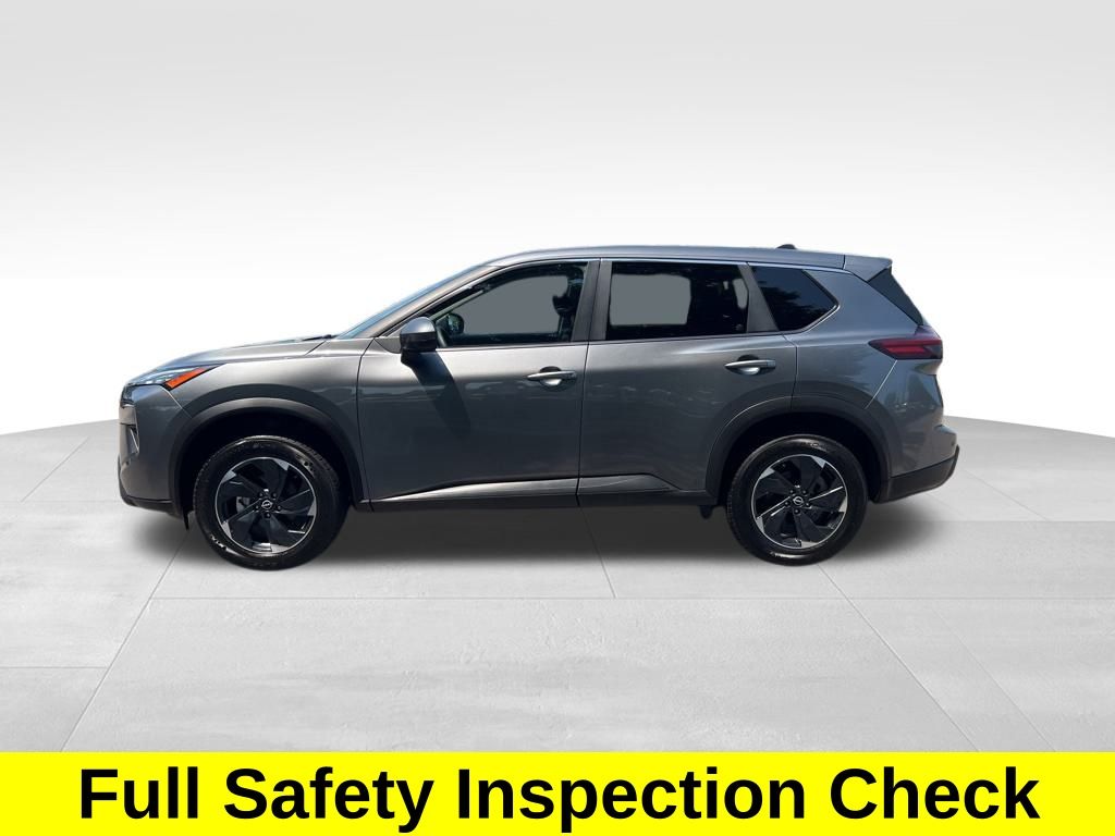 2024 Nissan Rogue SV photo 3