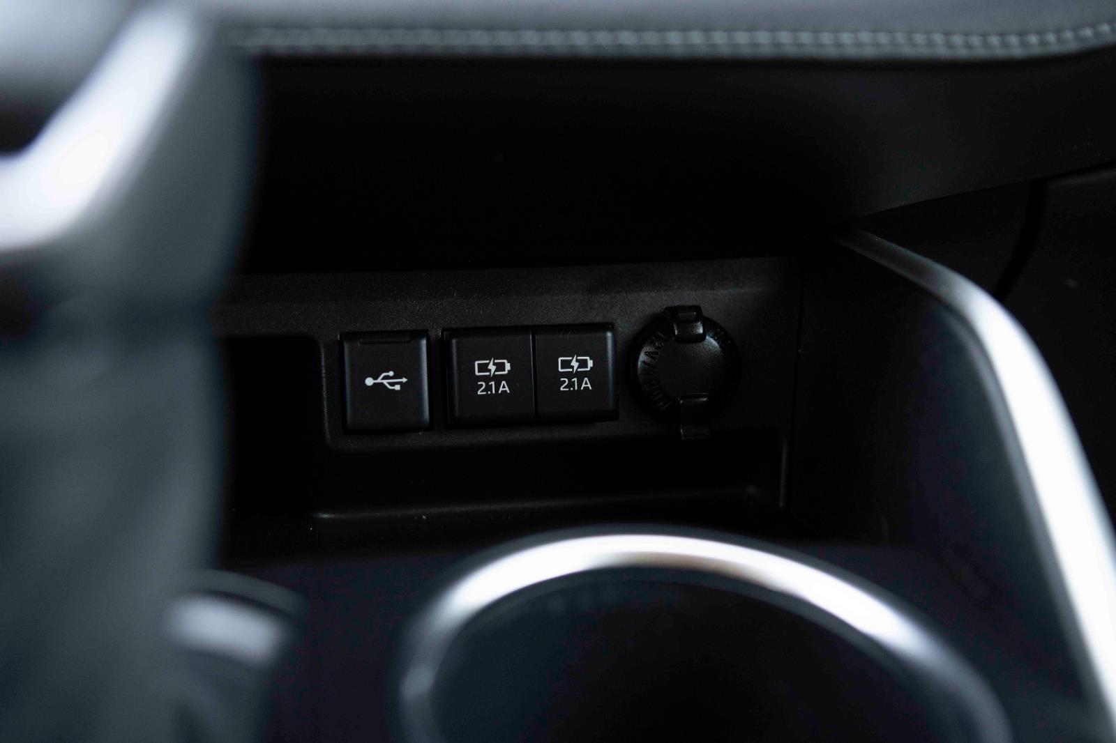 2021 Toyota Highlander XLE photo 10