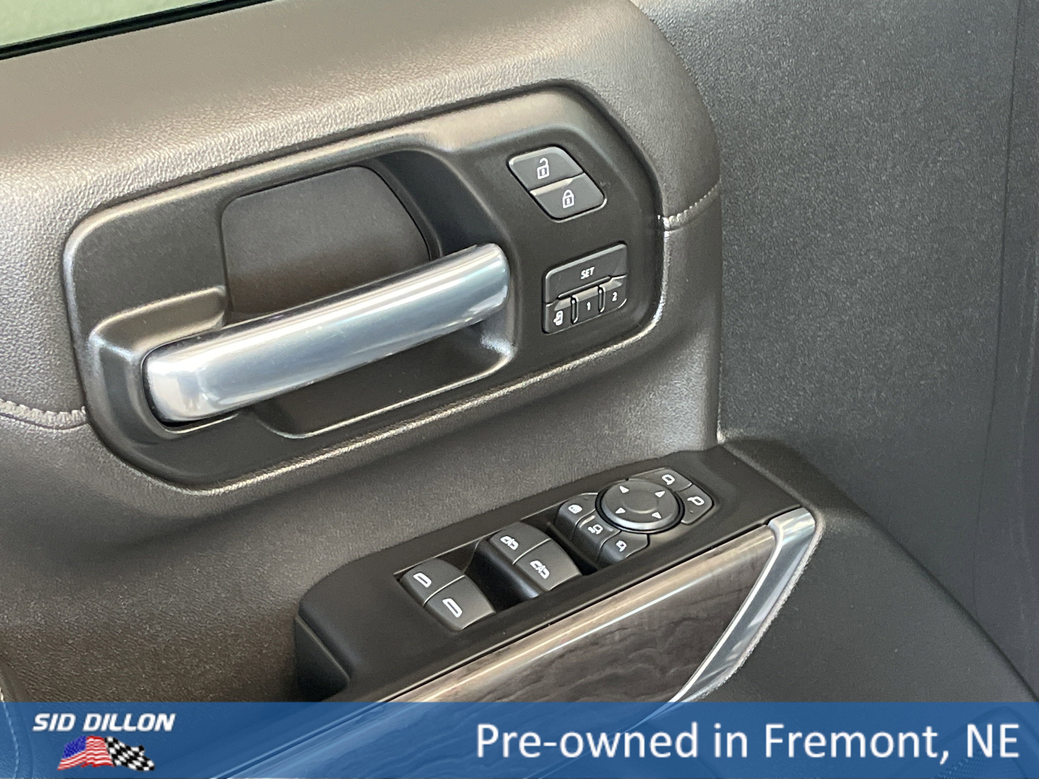 Used 2020 Shadow Gray Metallic Chevrolet LTZ image 9