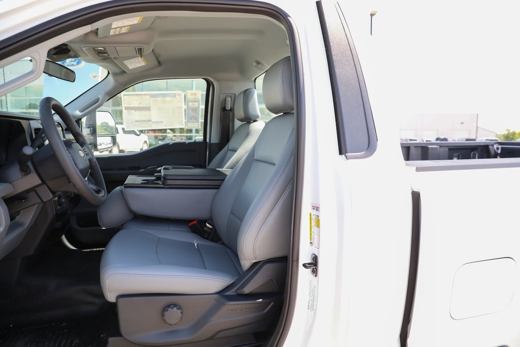 2025 Ford F-250 XL photo 21