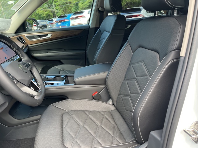 2025 Volkswagen Atlas SE Technology photo 8