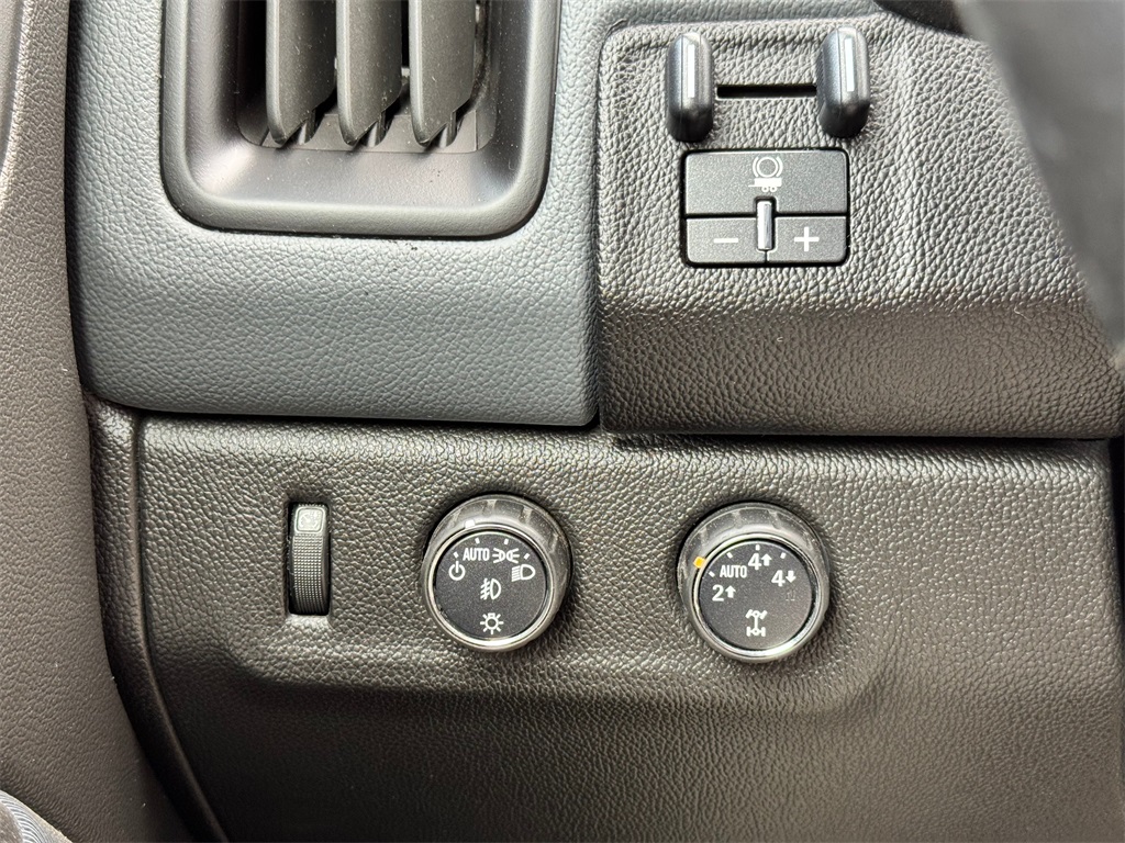2016 Chevrolet Colorado Z71 photo 26