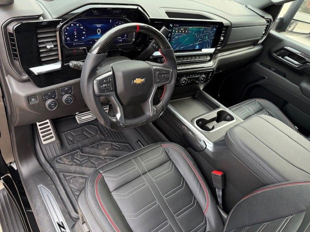 2025 Chevrolet Silverado 2500HD LT photo 12