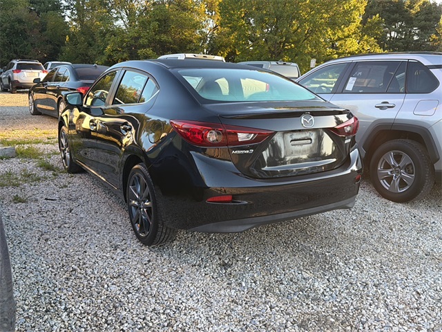 2018 Mazda Mazda3 Touring photo 2