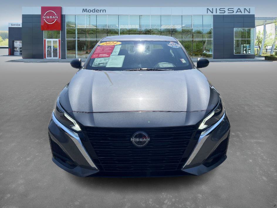 2024 Nissan Altima 2.5 SV photo 2