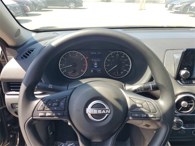 2025 Nissan Sentra S photo 13