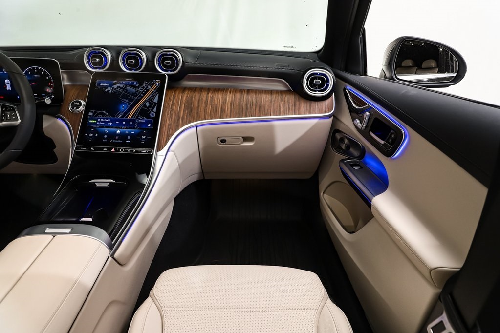 2025 Mercedes Benz GLC 300 4MATIC photo 15
