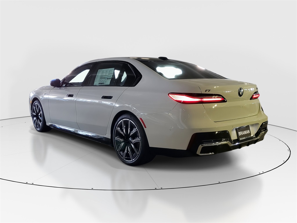 2025 Bmw i7 M70 photo 4