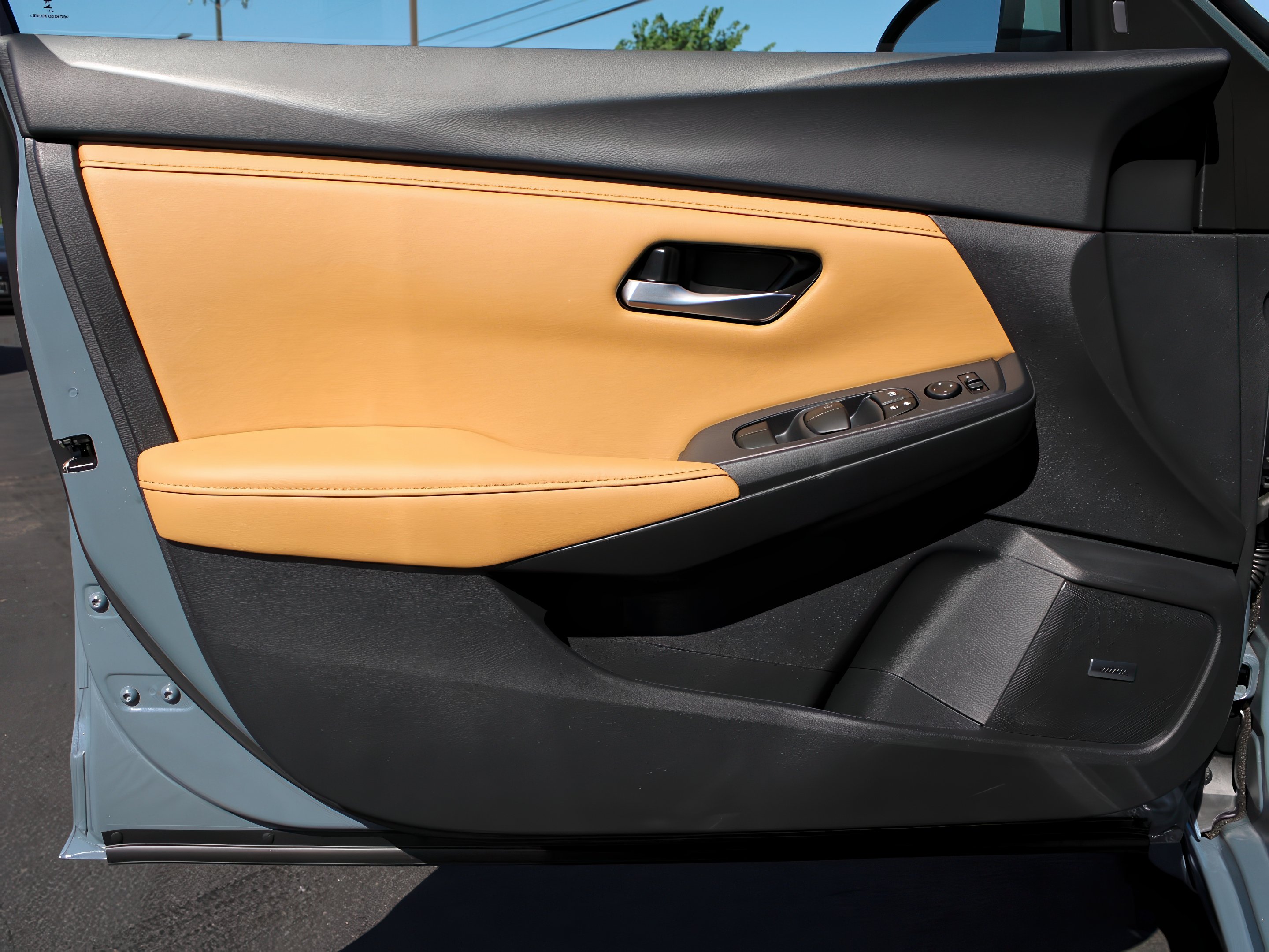 2025 Nissan Sentra SV photo 10