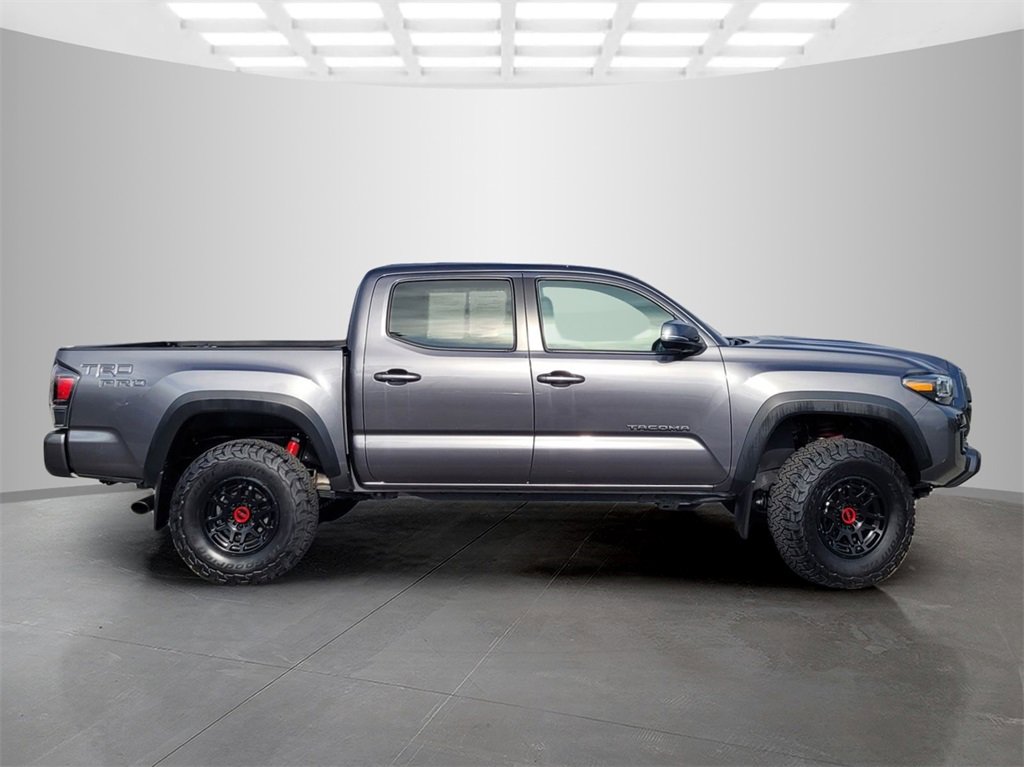 2022 Toyota Tacoma TRD Pro V6 photo 3