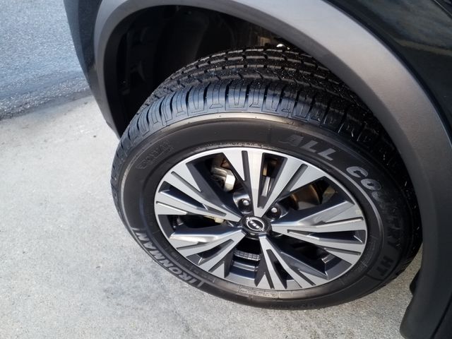 2023 Nissan Rogue SV photo 8