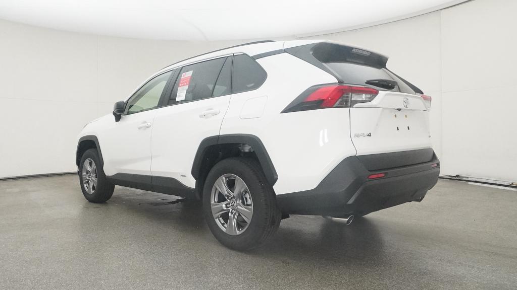 2025 Toyota RAV4 Hybrid LE photo 14